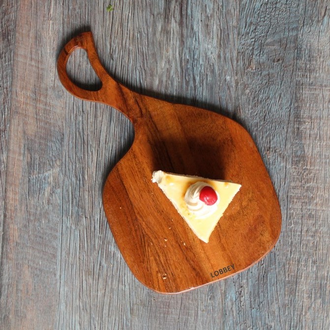 Stylish Wooden Chopping Board/Platter